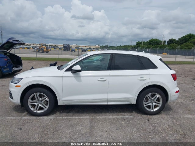 WA1ANAFY2J2127485 Audi Q5 2.0t Premium/2.0t Tech Premium