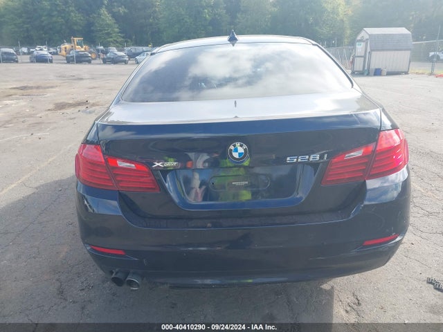 BMW 528i Xdrive 2014 WBA5A7C51ED614071 Image 16