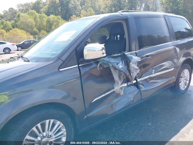 2C4RC1CG3FR601575 Chrysler Town & Country Touring-l