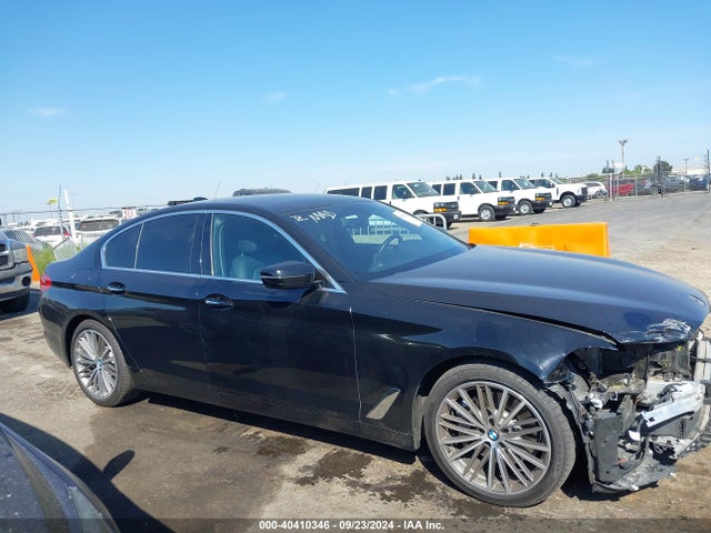 WBAJA5C57JWA56716 BMW 530I