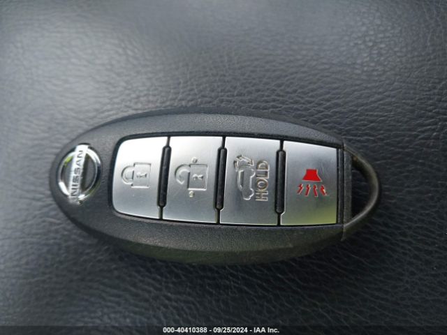 5N1AT2MT2GC888816 Nissan ROGUE SV