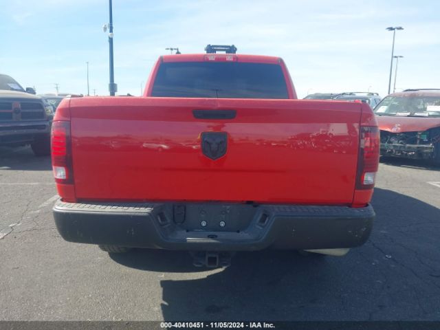 1C6RR6GG6NS148157 RAM 1500 Classic Warlock Quad Cab 4x2 6'4 Box
