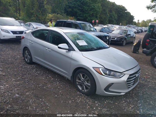 Hyundai Elantra Value Edition 2018 5NPD84LF3JH375662 Image 1