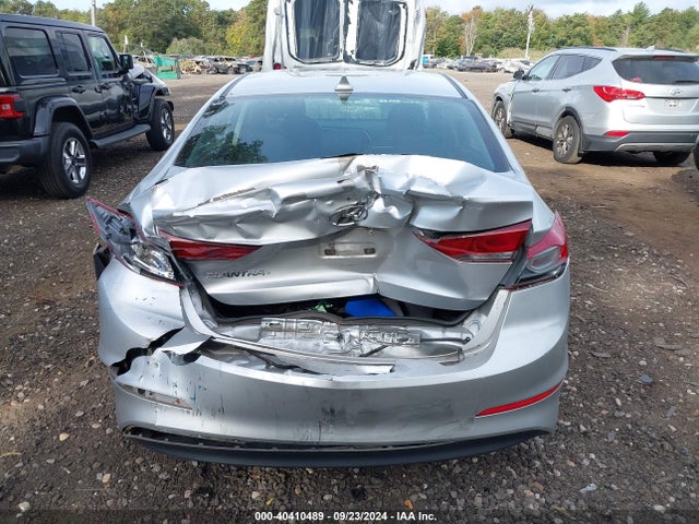 Hyundai Elantra Value Edition 2018 5NPD84LF3JH375662 Image 16