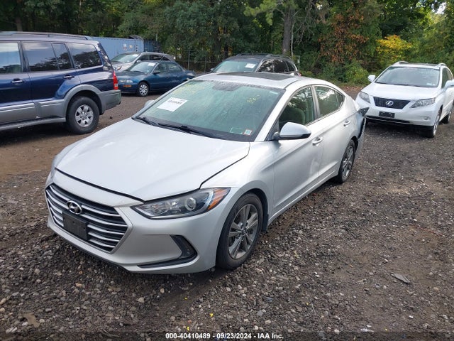 Hyundai Elantra Value Edition 2018 5NPD84LF3JH375662 Image 2