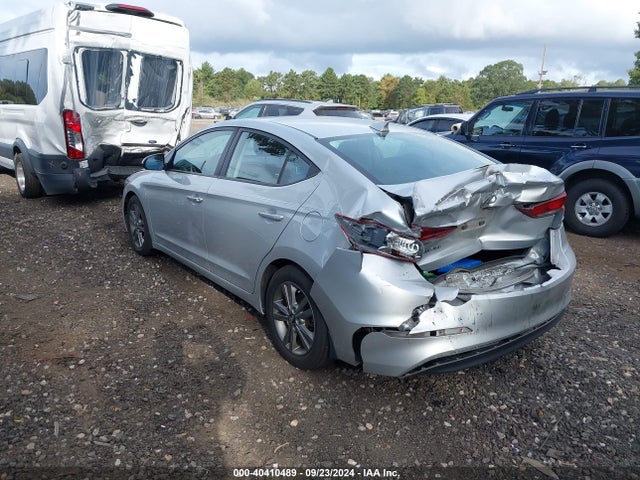 Hyundai Elantra Value Edition 2018 5NPD84LF3JH375662 Image 3