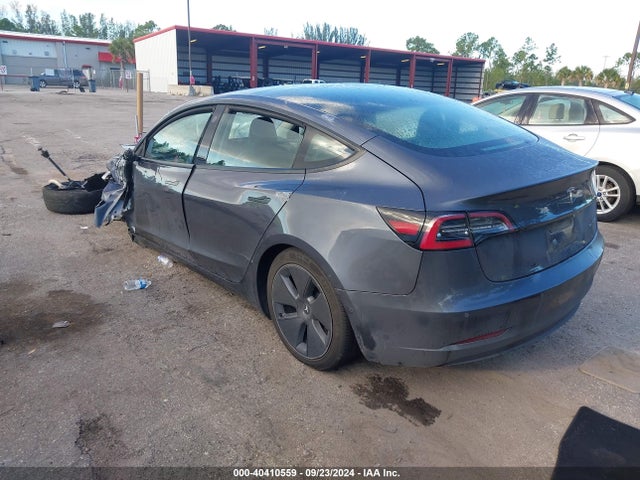 2022 TESLA MODEL 3 5YJ3E1EB6NF289196 Photo 2
