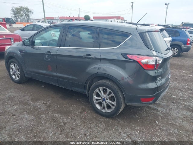 Ford ESCAPE SE 2017 1FMCU0G90HUE64346 Image 3