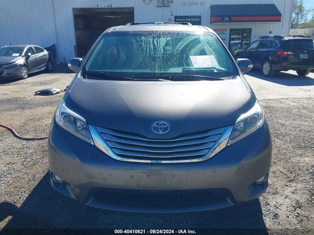5TDDZ3DCXHS156858 Toyota Sienna Limited Premium 7 Passenger