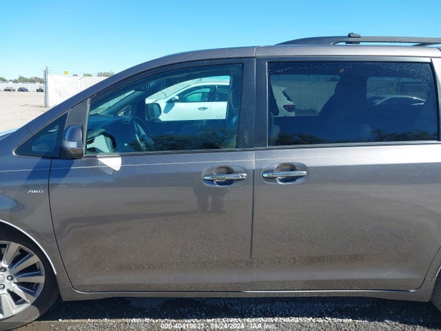 5TDDZ3DCXHS156858 Toyota Sienna Limited Premium 7 Passenger