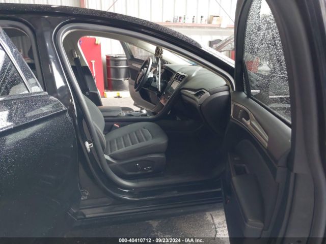 3FA6P0HD5JR237510 Ford FUSION SE