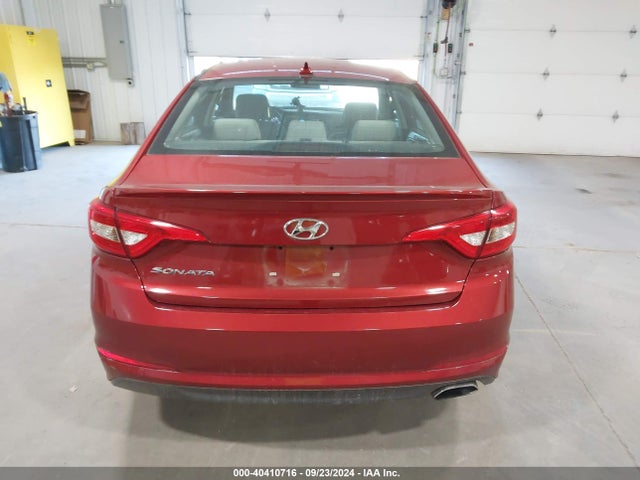 Hyundai SONATA SE 2015 5NPE24AF1FH202464 Image 16