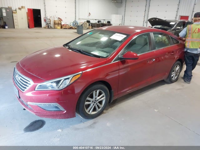 Hyundai SONATA SE 2015 5NPE24AF1FH202464 Image 2