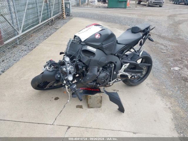 2017 HONDA CBR1000 JH2SC7754HK000181 Photo 1