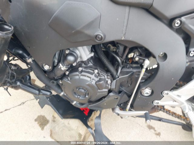 2017 HONDA CBR1000 JH2SC7754HK000181 Photo 8