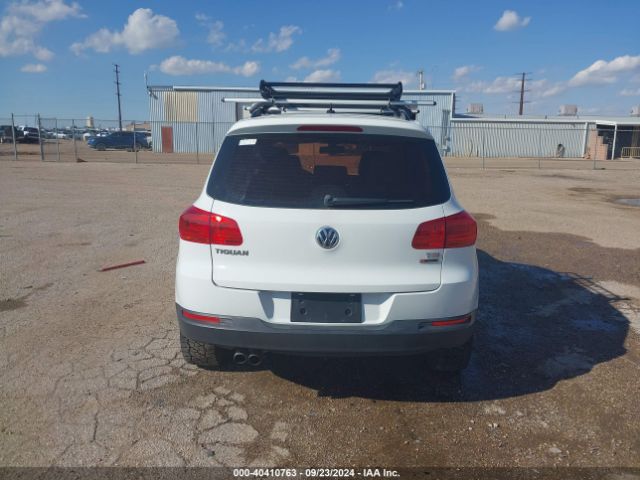 WVGBV7AX8GW552301 Volkswagen TIGUAN S