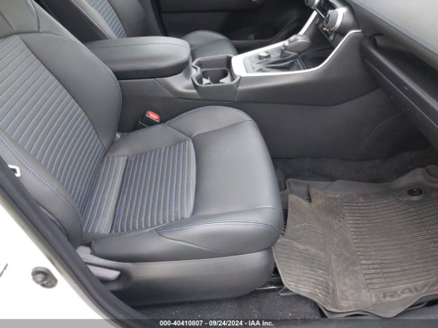 2021 TOYOTA RAV4 HYBRID 4T3E6RFV0MU062317 Photo 4