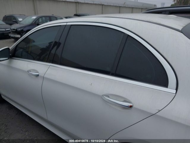 WDDZF4JB9KA526868 Mercedes-Benz E 300