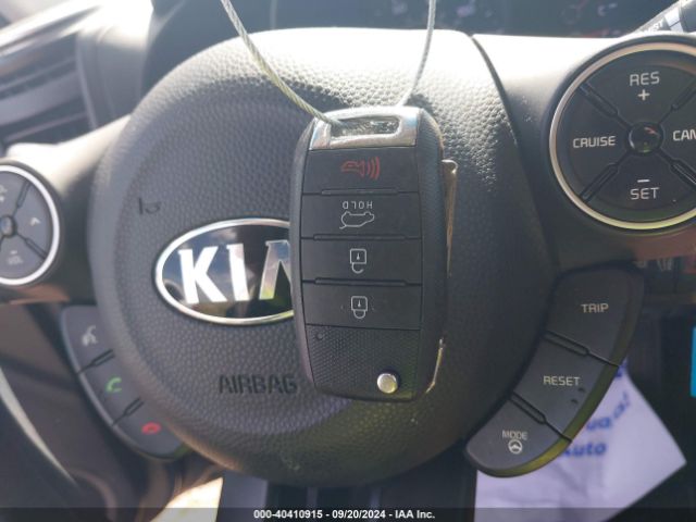 KNDJP3A53G7385275 KIA SOUL +