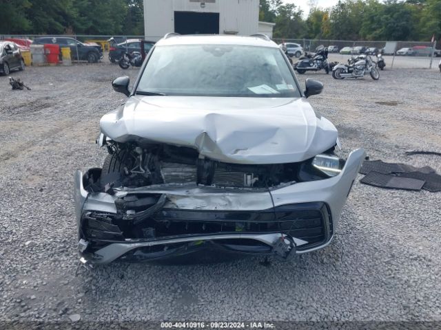 3VV8B7AXXRM024125 Volkswagen Tiguan 2.0t Se R-line Black/se Black