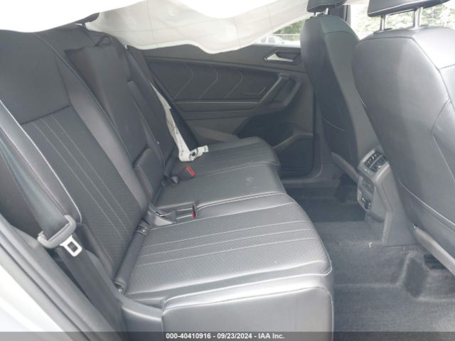 3VV8B7AXXRM024125 Volkswagen Tiguan 2.0t Se R-line Black/se Black
