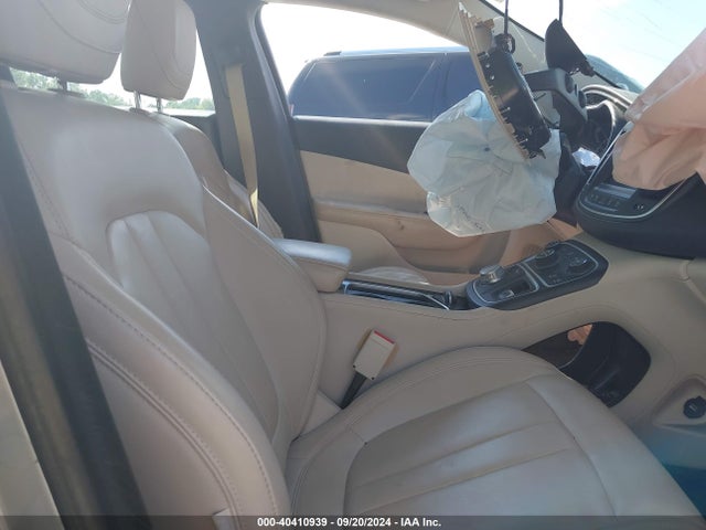 1C3CCCCG1FN520156 Chrysler 200 C