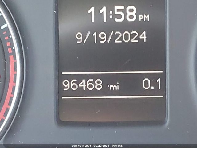 WA1JCCFS5HR010210 Audi Q3 2.0t Premium