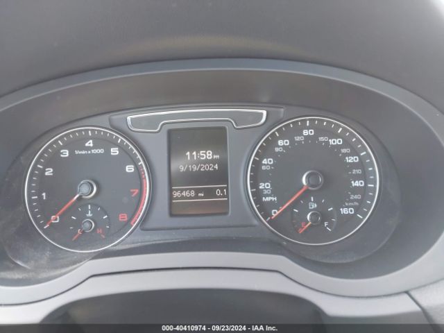 WA1JCCFS5HR010210 Audi Q3 2.0t Premium