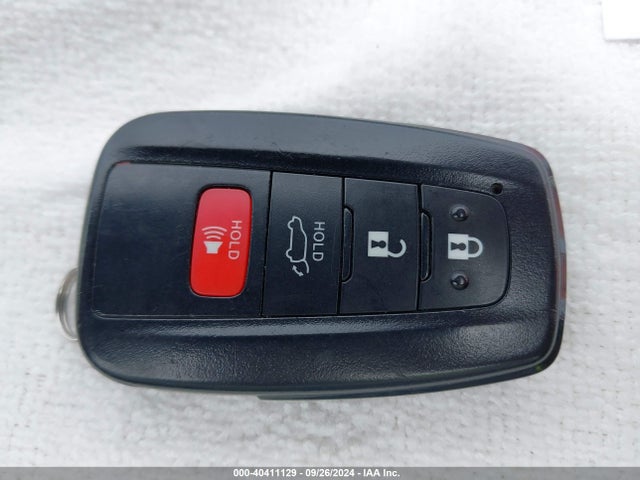 4T3E6RFV7NU084073 Toyota Rav4 Hybrid Xse
