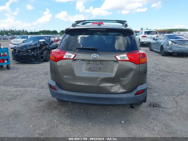 Toyota Rav4 Xle 2015 2T3WFREV3FW198045 Image 16