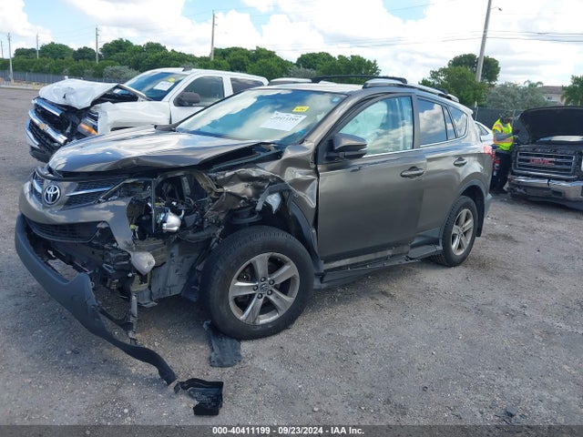 Toyota Rav4 Xle 2015 2T3WFREV3FW198045 Image 2
