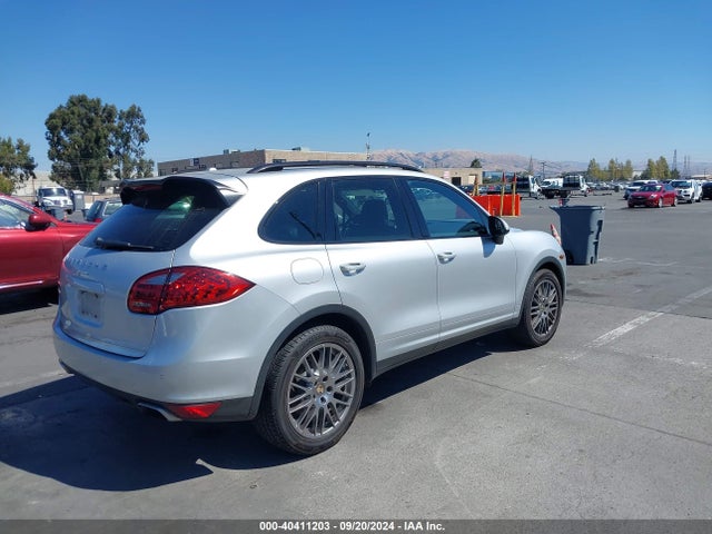 2012 PORSCHE CAYENNE WP1AA2A2XCLA06273 Photo 3