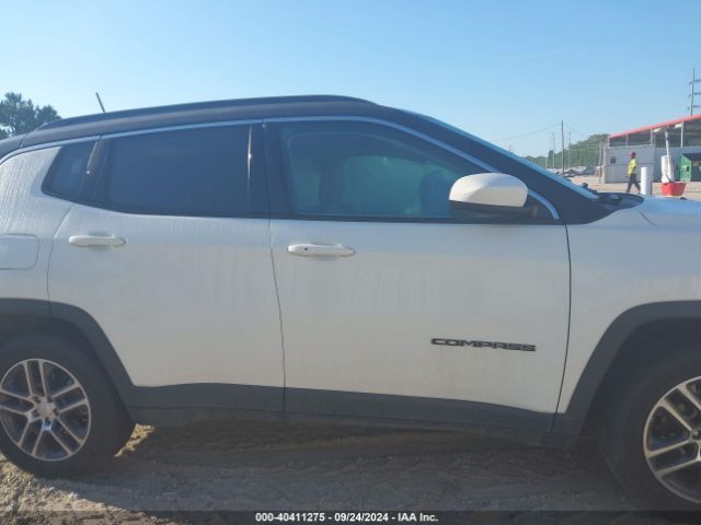 3C4NJCBB3JT155956 Jeep Compass Latitude Fwd