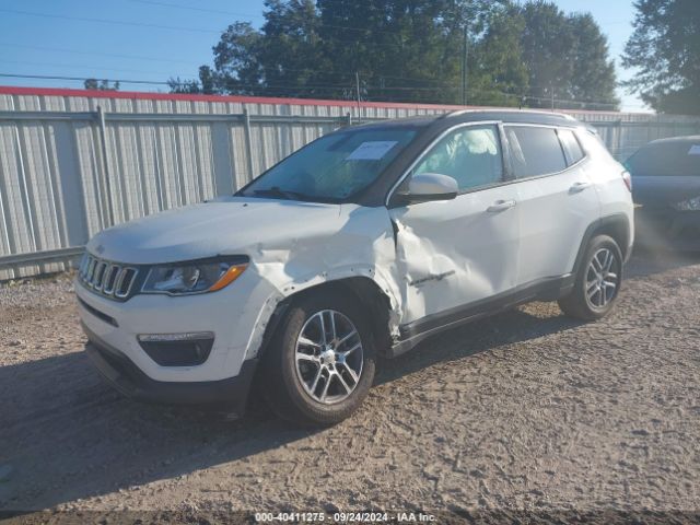 3C4NJCBB3JT155956 Jeep Compass Latitude Fwd