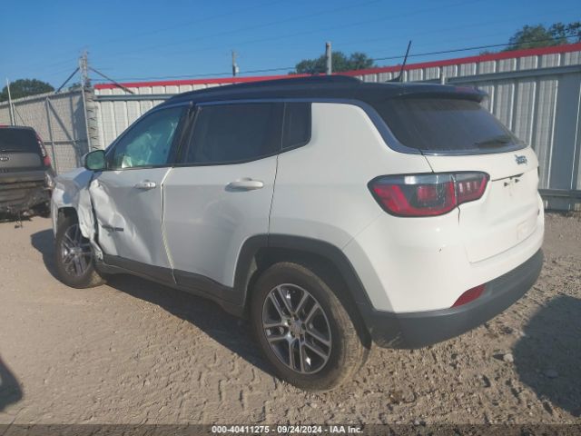 3C4NJCBB3JT155956 Jeep Compass Latitude Fwd