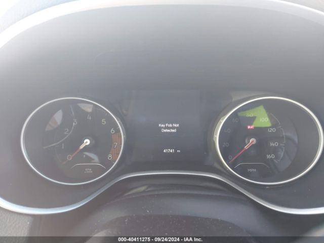 3C4NJCBB3JT155956 Jeep Compass Latitude Fwd