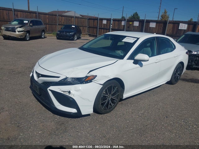 Toyota CAMRY SE 2021 4T1G11AK6MU483585 Image 2