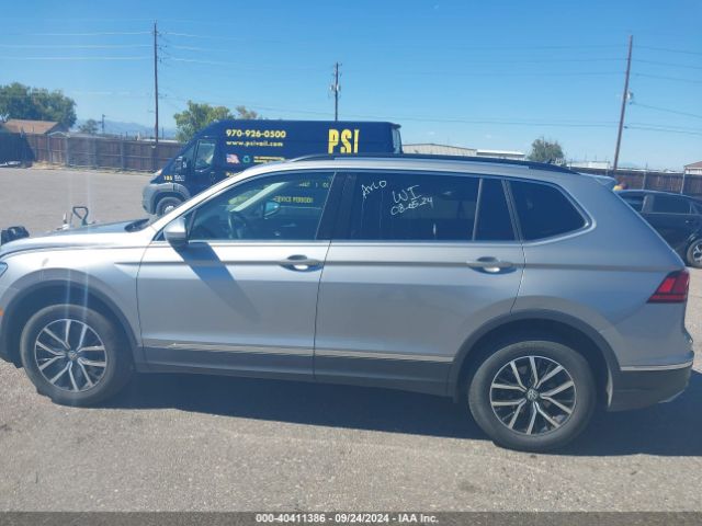 3VV2B7AX1MM031429 Volkswagen Tiguan 2.0t Se/2.0t Se R-line Black/2.0t Sel
