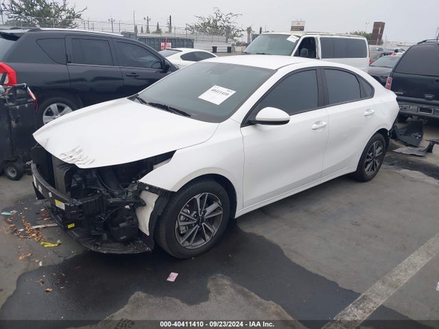 KIA Forte Lxs 2022 3KPF24AD4NE469135 Image 2