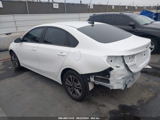KIA Forte Lxs 2022 3KPF24AD4NE469135 Image 3