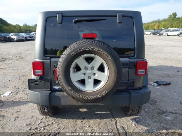 1C4HJWDG0JL929762 Jeep Wrangler Jk Unlimited Sport S 4x4