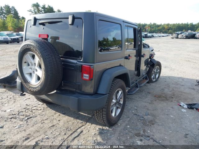 1C4HJWDG0JL929762 Jeep Wrangler Jk Unlimited Sport S 4x4