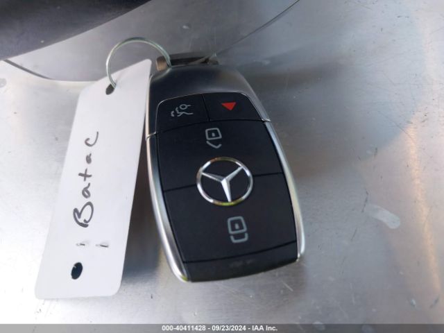 W1N4M4GB0MW093683 Mercedes-Benz GLB 250