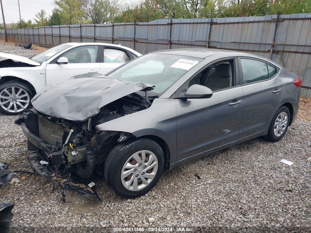 Hyundai ELANTRA SE 2018 5NPD74LF4JH354371 Image 2
