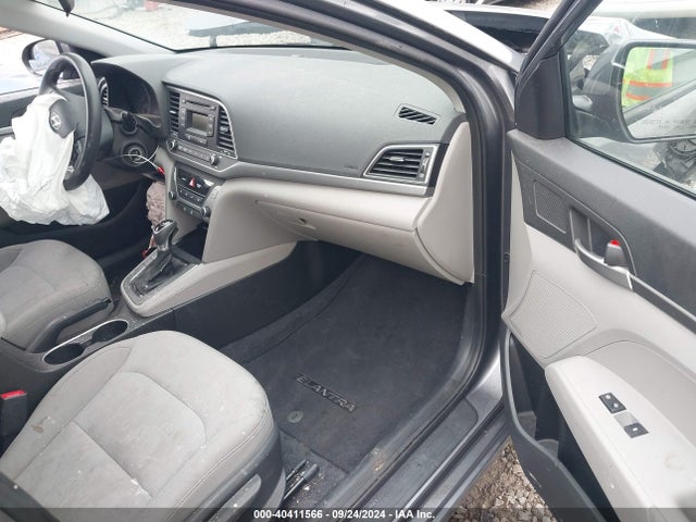 Hyundai ELANTRA SE 2018 5NPD74LF4JH354371 Image 5