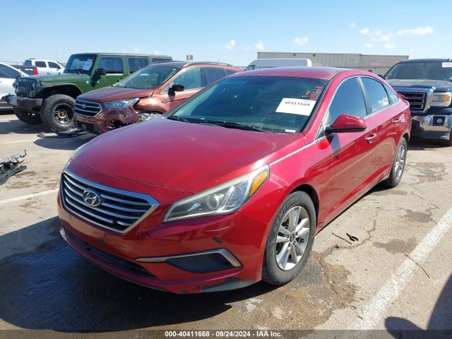Hyundai SONATA SE 2016 5NPE24AFXGH356320 Image 2