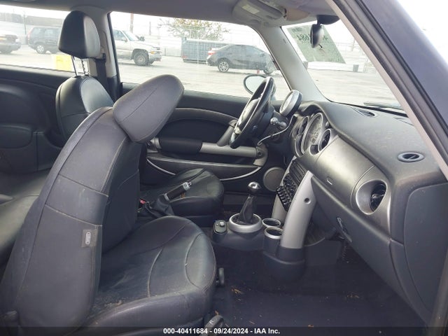 2004 MINI COOPER S WMWRE33434TD81100 Photo 4