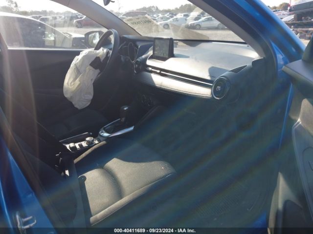 3MYDLBYV8KY502804 Toyota YARIS LE