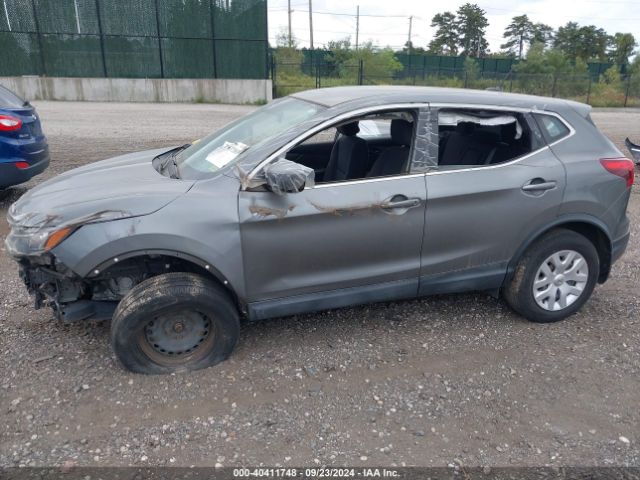 JN1BJ1CR5HW105313 Nissan Rogue Sport S