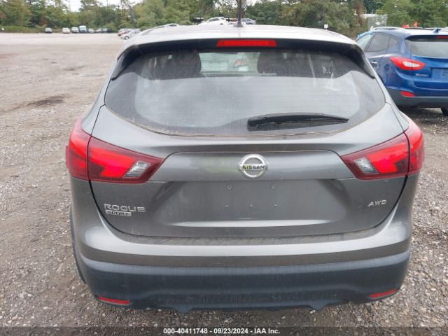 JN1BJ1CR5HW105313 Nissan Rogue Sport S